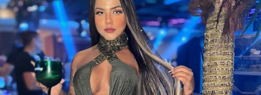 Influenciadora dá aula de sexo!