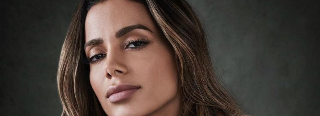  Anitta é eleita uma das mulheres mais poderosas do Brasil.