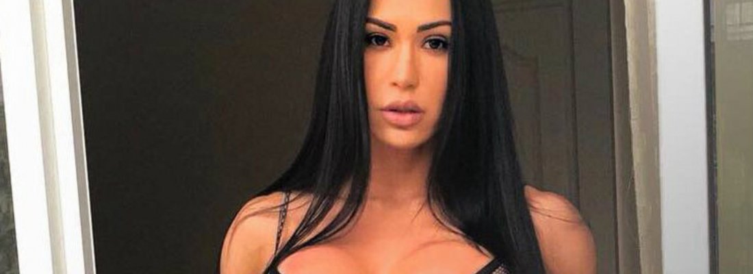 Gracyanne Barbosa sofre calote e processa estilista.