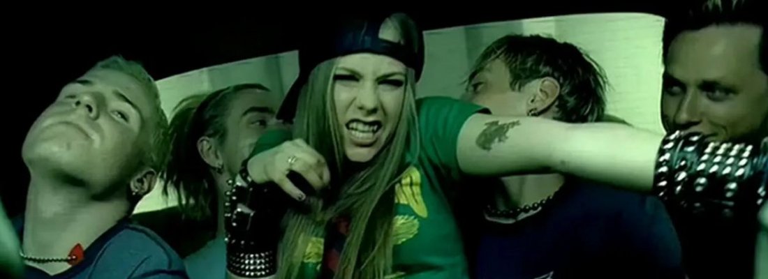 Avril Lavigne lança game inspirado na música “Sk8er Boi”. Vem jogar!