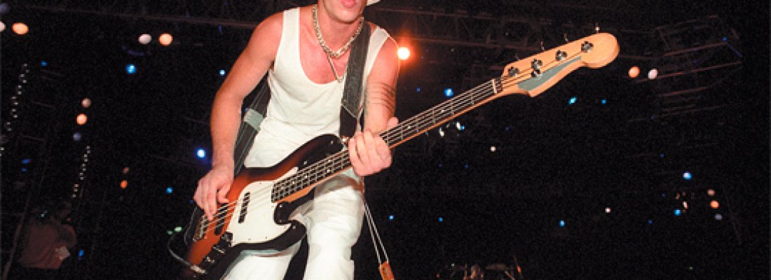 Champignon, baixista da banda Charlie Brown Jr. que se suicidou há oito anos, tem vida contada em biografia prevista para setembro
