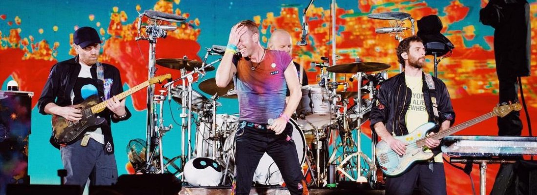 Sandy faz participação especial em show do Coldplay no Morumbi