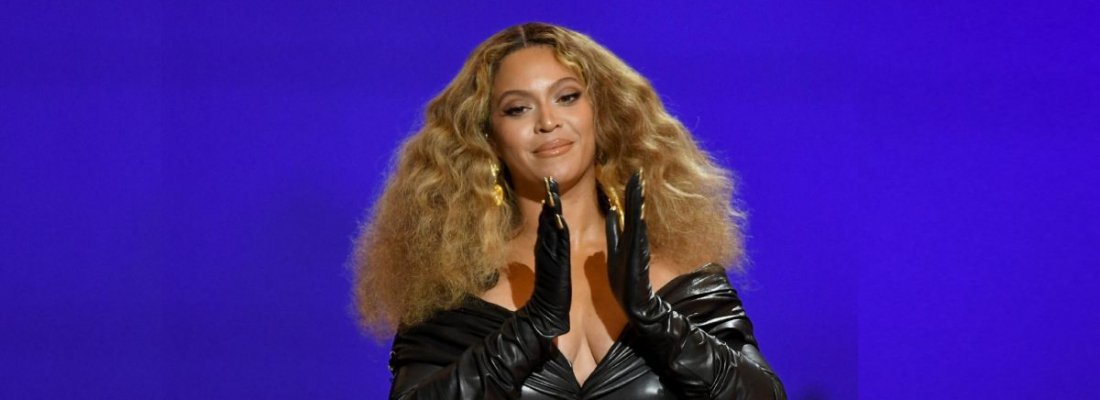 Beyoncé anuncia lançamento de novo álbum