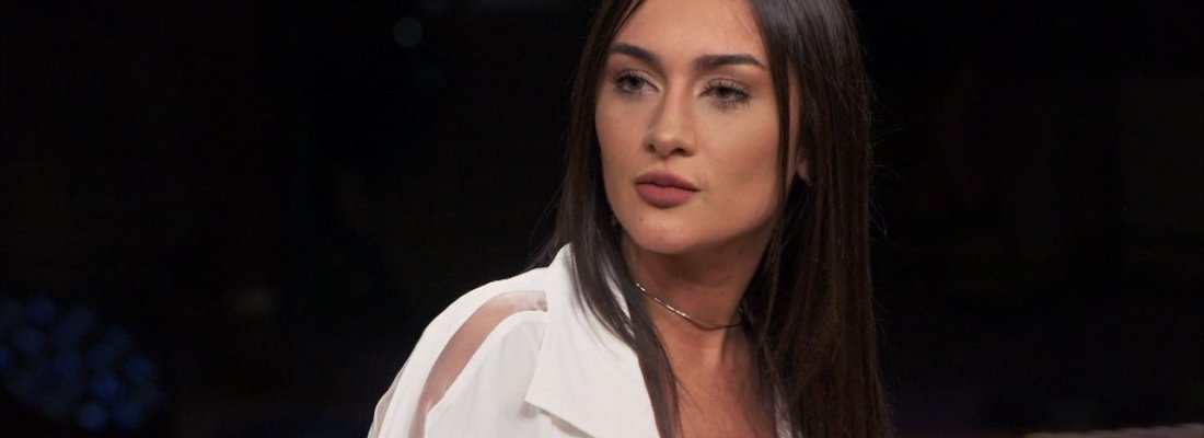 Gabriela, da banda Melim, é diagnosticada com laringite severa e irmãos farão show sem cantora.
