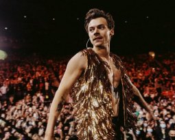 Harry Styles no Brasil! Produtora confirma show do artista esse ano no país