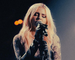 Luísa Sonza libera versão acústica de “Penhasco”