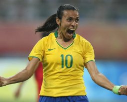 Em homenagem a Marta, estado do Rio de Janeiro decreta dia 19 de fevereiro como o dia do Futebol Feminino