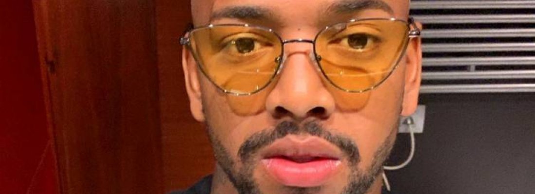 Nego do Borel é contratado para cantar em festa de 15 anos e não comparece.