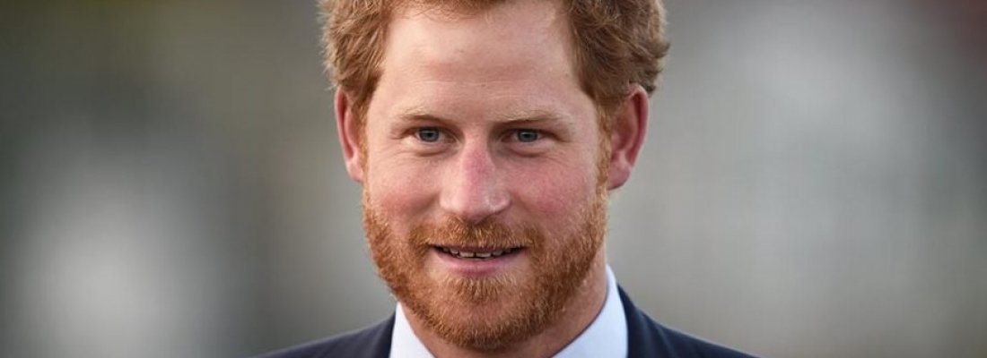 Príncipe Harry inicia encerramento de obrigações reais e faz pedido.