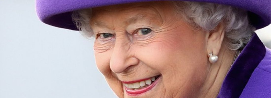 Rainha Elizabeth abre vaga de emprego com salário generoso .
