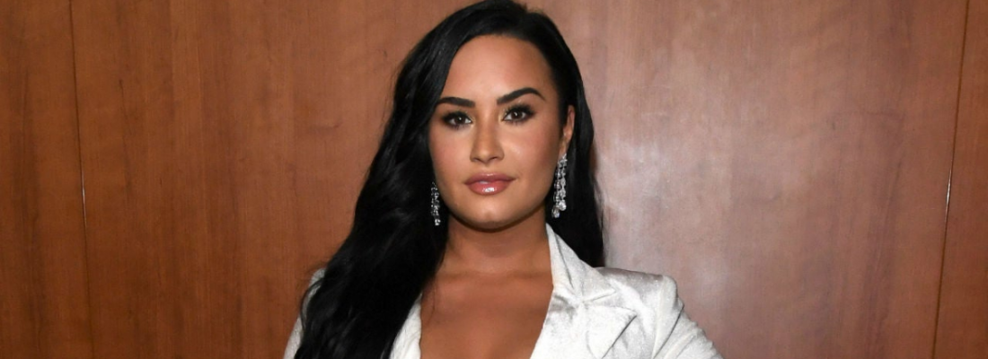 Demi Lovato decreta “morte” do pop