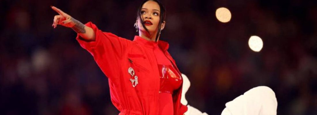 Rihanna grávida? Funk no Super Bowl? Confira as surpresas de Riri no show do intervalo do Super Bowl