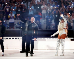 Show do Super Bowl faz músicas de Eminem, Snoop Dogg e Mary J. Blige voltarem às paradas musicais