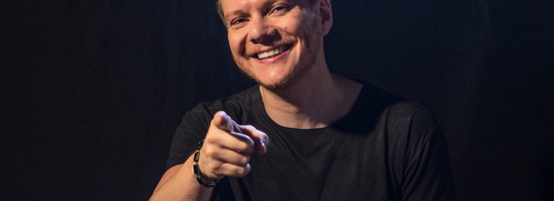 Michel Teló comemora 1 bilhão de visualizações de ‘Ai Se Eu Te Pego’
