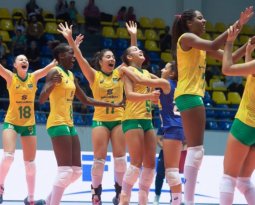 Seleção feminina sub-18 de vôlei se prepara para o Campeonato Mundial