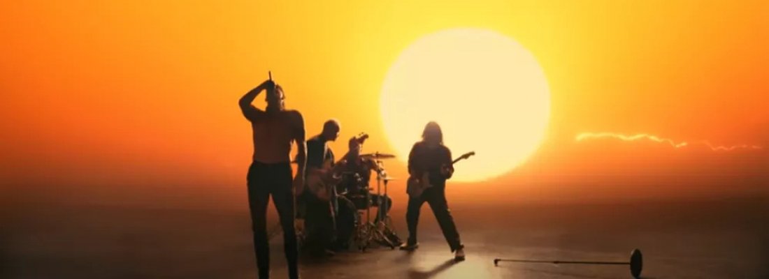 Red Hot Chili Peppers lança ‘Black Summer’, primeira faixa de novo álbum e que marca retorno de John Frusciante