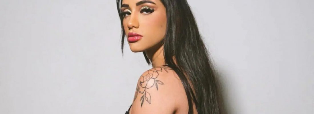 Azzy retorna ao telão da Times Square ao lançar versão de “Pagu”, clássico de Rita Lee